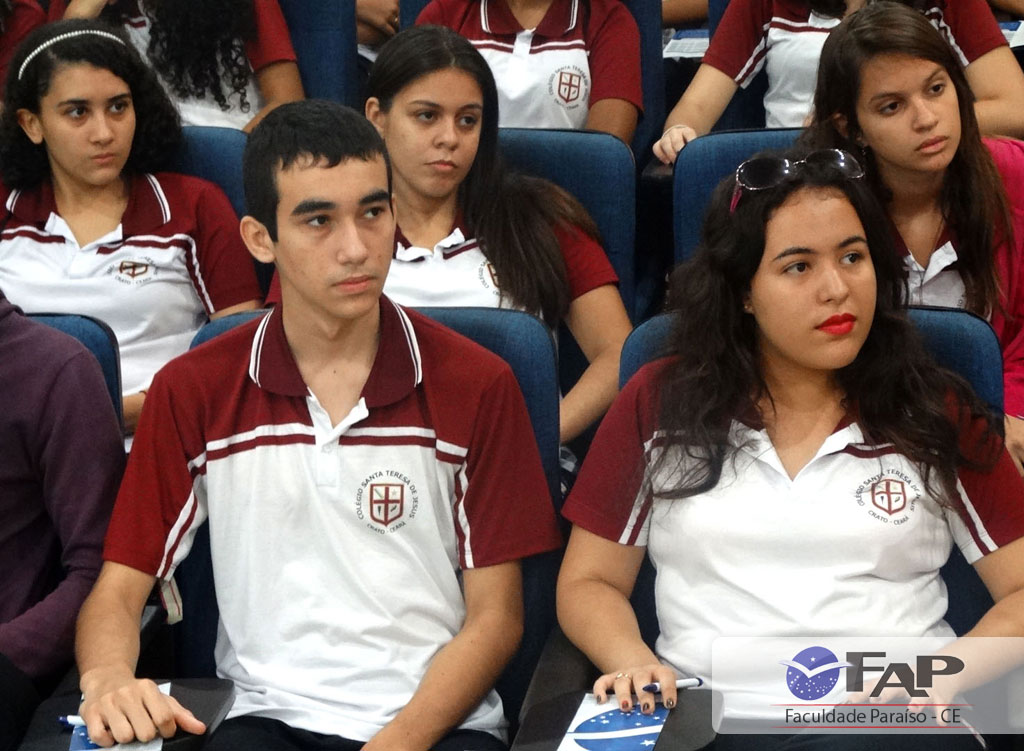 FAP recepciona alunos do Colégio Santa Teresa de Jesus