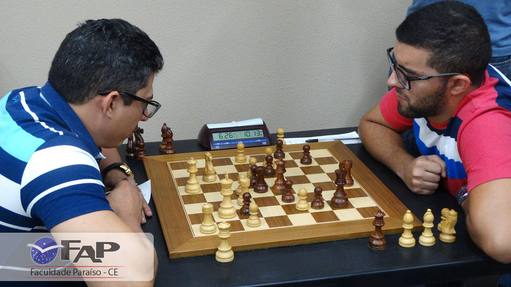 FAP recebe competidores profissionais de xadrez em torneio regional