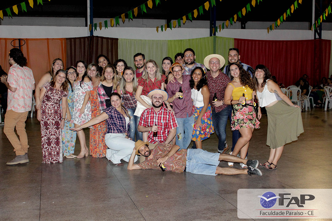 Colaboradores e familiares se reúnem no São João da FAP