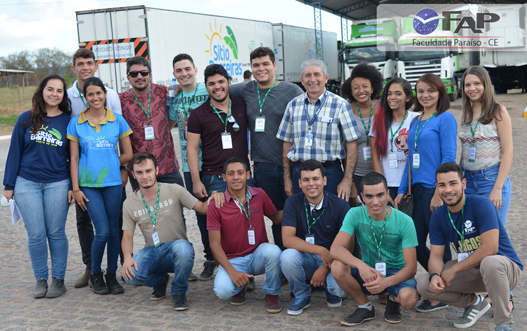 Sítio Barreiras recebe visita de estudantes de Administração da FAP