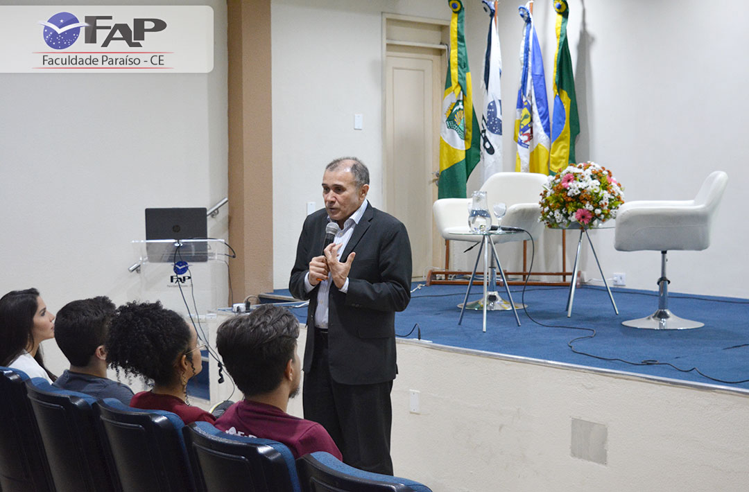 Palestra discute combate ao trabalho infantil no Brasil