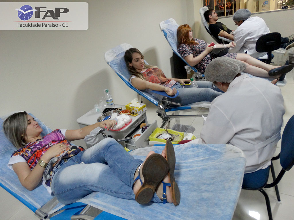 Alunos da FAP doam sangue durante Arqtrote 2016